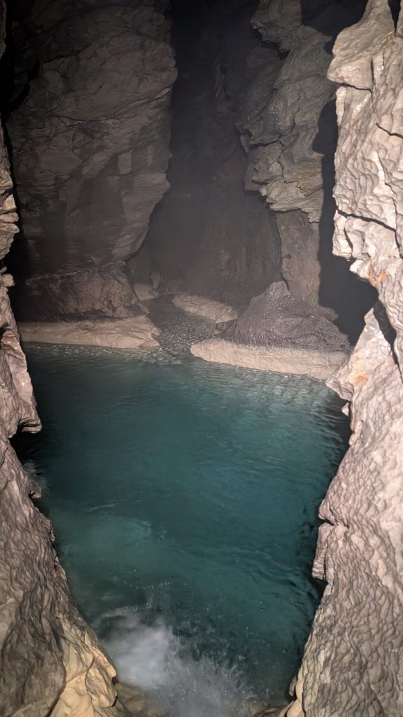 Vasque dans la rivière